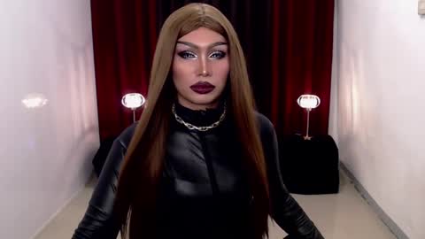 Gia X online show from 12-13-24, 05:38