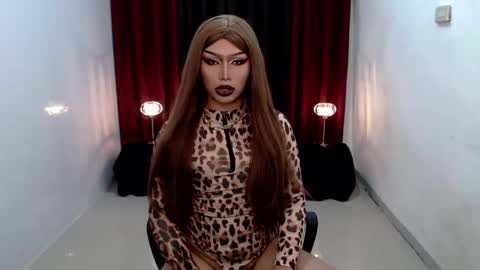 Gia X online show from 12-23-24, 09:27