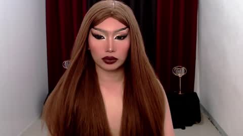 Gia X online show from 01-10-25, 07:25