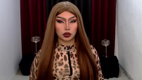 Gia X online show from 01-30-25, 07:07