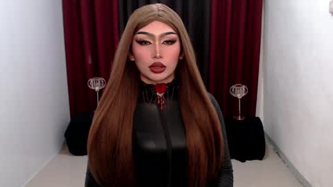 Gia X online show from 02-18-25, 05:09