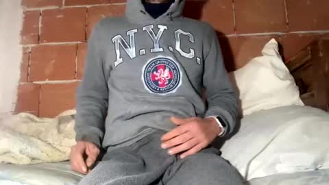 Snapshot of gicobest chatting on 01-05-25, 09:59 Corrado online show from 01-05-25, 09:59