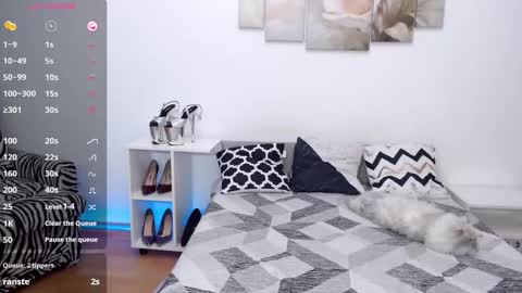 Snapshot of gieselpray chatting on 01-25-25, 09:57 Gies online show from 01-25-25, 09:57