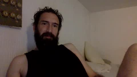 iggy online show from 11-03-25, 01:34