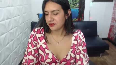 Gigi 3 online show from 03-08-25, 09:28