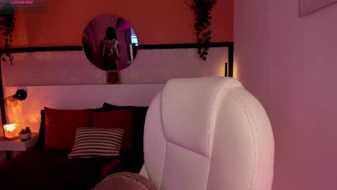 Snapshot of gigi_strawberry chatting on 06-17-26, 07:22 GIGI online show from 06-17-26, 07:22