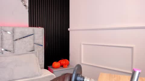 Gigi Doll online show from 10-30-25, 11:22