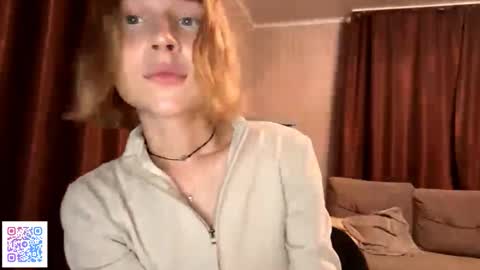 Snapshot of gigikray chatting on 10-10-25, 07:35 Molly online show from 10-10-25, 07:35