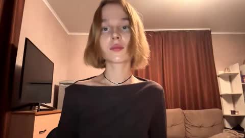 Snapshot of gigikray chatting on 10-12-25, 07:13 Molly online show from 10-12-25, 07:13