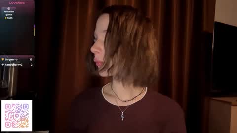 Snapshot of gigikray chatting on 10-29-25, 07:15 Molly online show from 10-29-25, 07:15