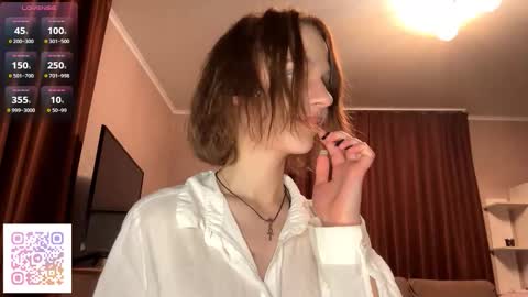 Snapshot of gigikray chatting on 11-29-25, 07:39 Molly online show from 11-29-25, 07:39