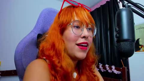 gigimooon online show from 02-05-26, 01:54