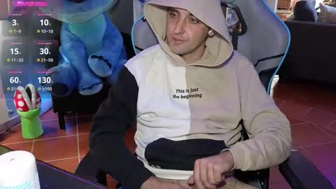 Snapshot of gil_gamesh2nd chatting on 10-08-25, 10:57 Mirko online show from 10-08-25, 10:57