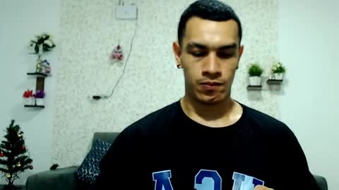 Snapshot of gilbert_marquez chatting on 12-30-24, 04:19 GILBERT online show from 12-30-24, 04:19