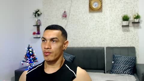 Snapshot of gilbert_marquez chatting on 12-31-24, 03:31 GILBERT online show from 12-31-24, 03:31