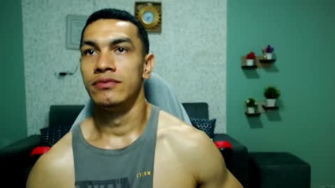 Snapshot of gilbert_marquez chatting on 01-08-25, 02:25 GILBERT online show from 01-08-25, 02:25