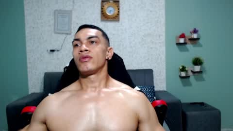 Snapshot of gilbert_marquez chatting on 01-11-25, 03:31 GILBERT online show from 01-11-25, 03:31