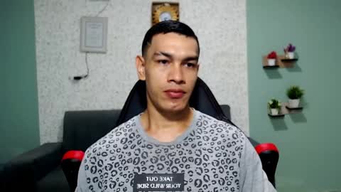 Snapshot of gilbert_marquez chatting on 01-13-25, 11:30 GILBERT online show from 01-13-25, 11:30