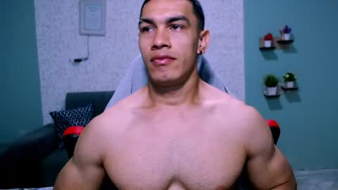 Snapshot of gilbert_marquez chatting on 01-18-25, 12:26 GILBERT online show from 01-18-25, 12:26
