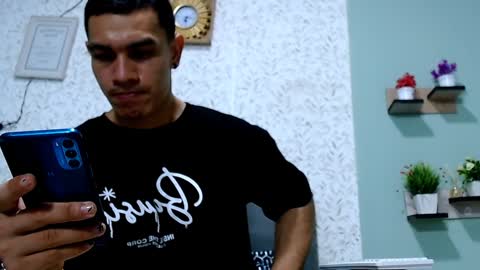 Snapshot of gilbert_marquez chatting on 01-20-25, 12:25 GILBERT online show from 01-20-25, 12:25