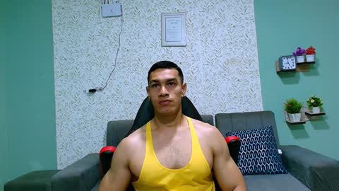 Snapshot of gilbert_marquez chatting on 02-04-25, 11:05 GILBERT online show from 02-04-25, 11:05
