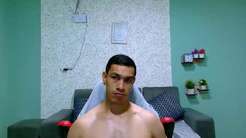 Snapshot of gilbert_marquez chatting on 02-13-25, 02:20 GILBERT online show from 02-13-25, 02:20
