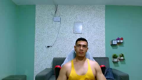 Snapshot of gilbert_marquez chatting on 02-23-25, 03:40 GILBERT online show from 02-23-25, 03:40