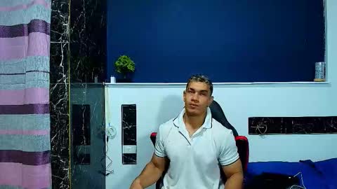 Snapshot of gilbert_marquez chatting on 09-09-25, 12:05 GILBERT online show from 09-09-25, 12:05