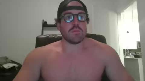 Snapshot of gildedsins1 chatting on 11-11-25, 01:27 WildBoyVibes online show from 11-11-25, 01:27