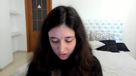 Kate online show from 09-26-25, 09:57