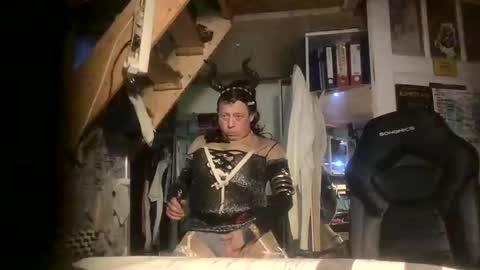 GinaGender online show from 11-24-25, 04:45