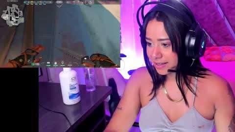 Snapshot of ginakurt_ chatting on 09-23-25, 02:47 Gina online show from 09-23-25, 02:47