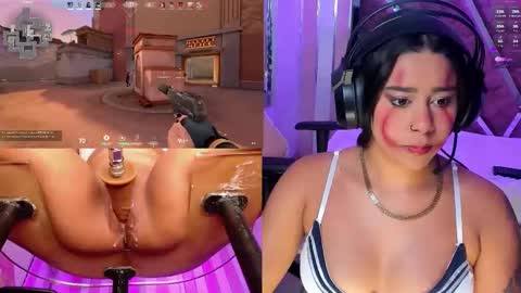 Snapshot of ginakurt_ chatting on 10-18-25, 02:14 Gina online show from 10-18-25, 02:14