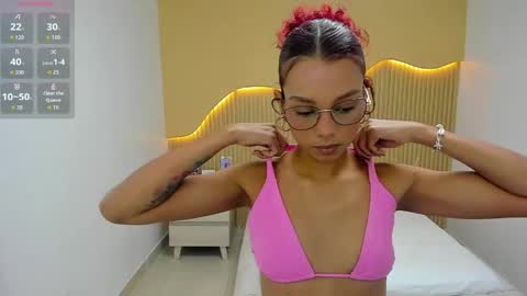 Snapshot of ginamorelo chatting on 06-05-26, 08:03 G I A N A online show from 06-05-26, 08:03