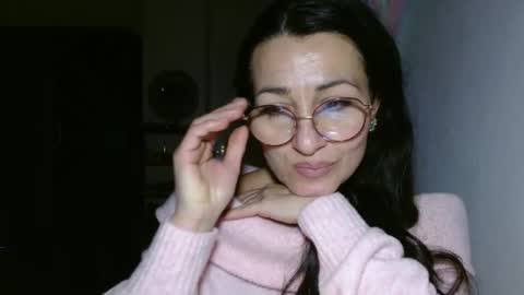 GinaONeon online show from 01-20-25, 11:10