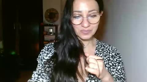 GinaONeon online show from 03-09-25, 12:10