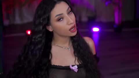 Gina online show from 09-17-25, 07:04