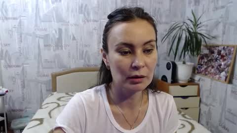 ginaxsoulah   online show from 10-09-25, 01:53