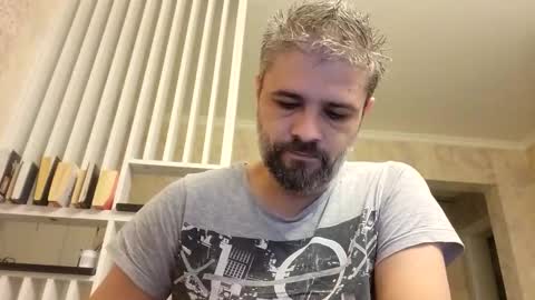 Snapshot of gindrie chatting on 11-23-25, 06:35 Gabriel online show from 11-23-25, 06:35