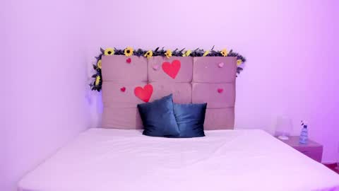 Snapshot of ginelawest chatting on 02-26-25, 01:32 Gine online show from 02-26-25, 01:32