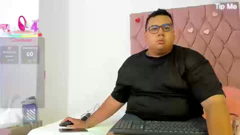 Snapshot of ginelawest chatting on 09-24-25, 04:05 Gine online show from 09-24-25, 04:05