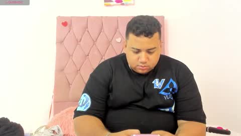 Snapshot of ginelawest chatting on 10-22-25, 04:13 Gine online show from 10-22-25, 04:13