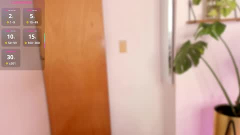 Snapshot of ginger_doll__ chatting on 10-20-25, 01:22 Julie online show from 10-20-25, 01:22