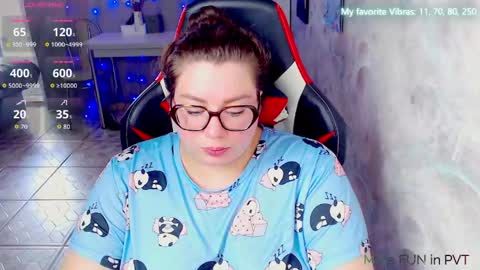 Snapshot of ginger_grayy chatting on 06-08-26, 10:59 Alexa here online show from 06-08-26, 10:59