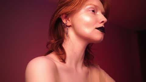 Snapshot of ginger_hugs chatting on 12-18-24, 10:13        im expecting 350 thumbs up on my altar   online show from 12-18-24, 10:13