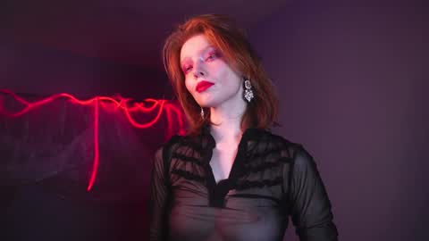 Snapshot of ginger_hugs chatting on 12-19-24, 10:10        im expecting 350 thumbs up on my altar   online show from 12-19-24, 10:10