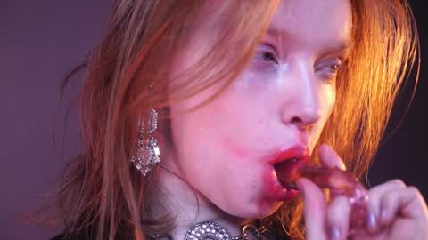 Snapshot of ginger_hugs chatting on 12-28-24, 01:08        im expecting 350 thumbs up on my altar   online show from 12-28-24, 01:08