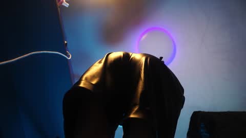 Snapshot of ginger_hugs chatting on 12-28-24, 04:08        im expecting 350 thumbs up on my altar   online show from 12-28-24, 04:08