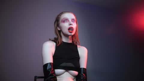 Snapshot of ginger_hugs chatting on 01-11-25, 01:16        im expecting 350 thumbs up on my altar   online show from 01-11-25, 01:16