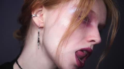 Snapshot of ginger_hugs chatting on 02-03-25, 10:11        im expecting 350 thumbs up on my altar   online show from 02-03-25, 10:11